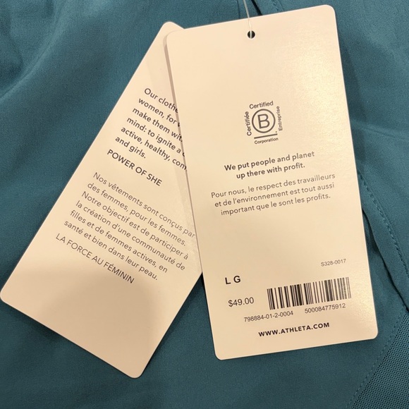 Athleta Mesh Racer Run 2.5” Short - Picture 8 of 11